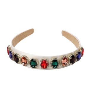 bijou de tete blanc removebg preview