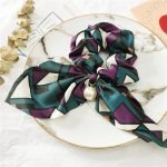 chouchou vert emeraude abstrait