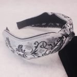 serre tete fleurs hiver